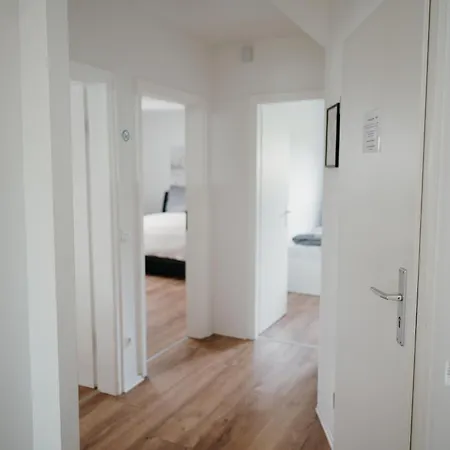 Mit Garten Und Innenstadtnähe Apartment